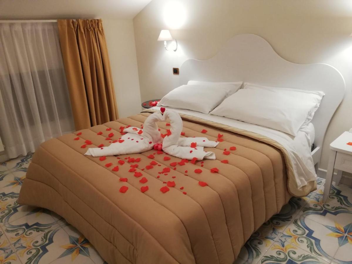 Hotel Il Sogno Srls Airola Exterior foto
